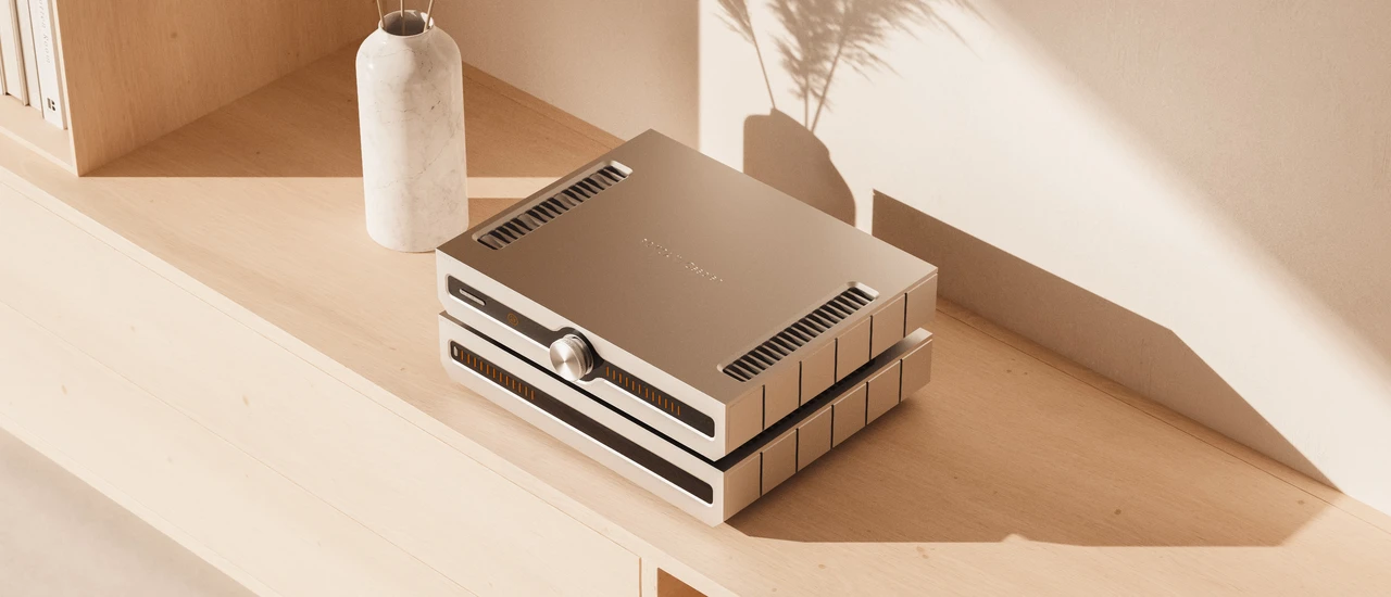 Roksan Caspian 4G serie lifestyle bilde farge sølv i stue